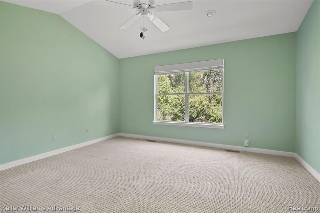 390 Mulberry Drive, Commerce Twp, MI 48390 — Photo 27