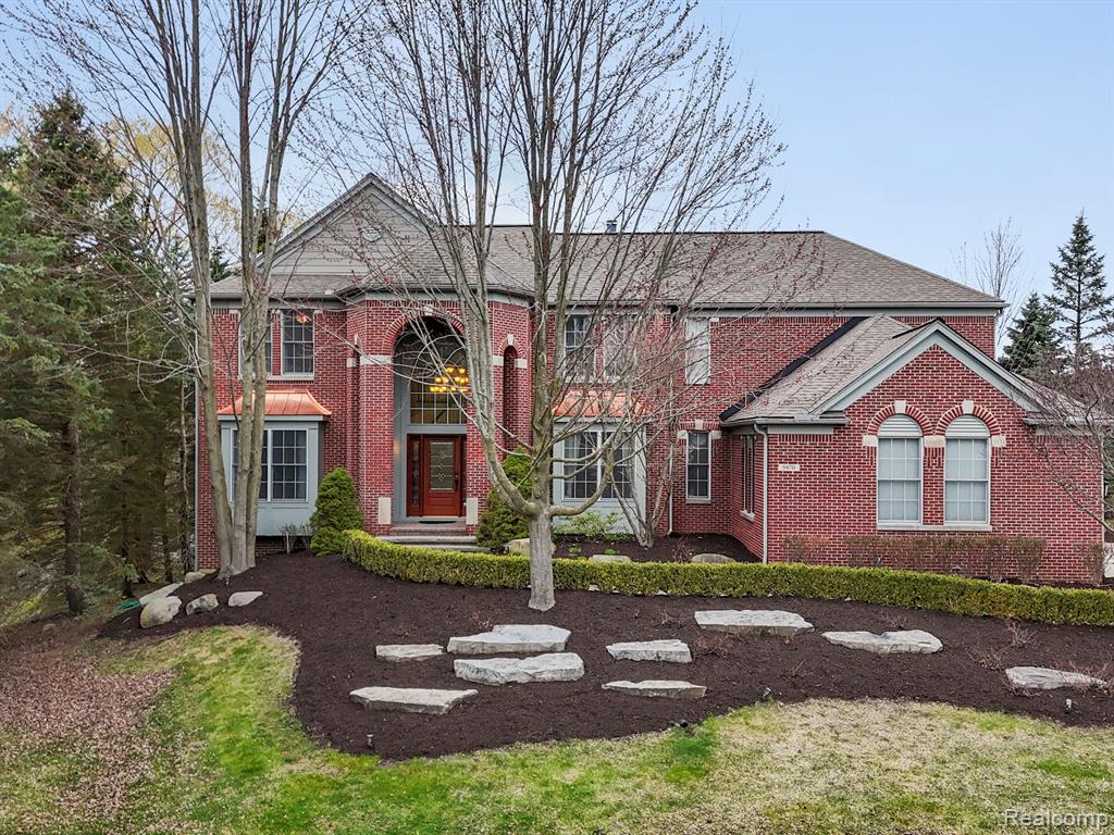 5970 STONEHAVEN Boulevard, Rochester, MI 48306 — Photo 2