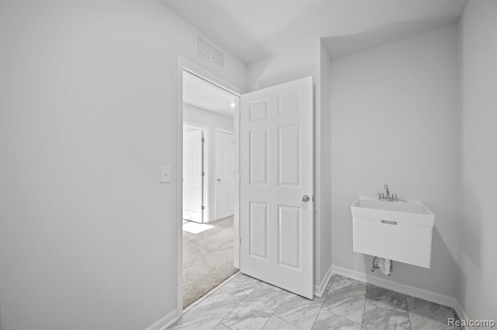 4286 Oak Street, Grand Blanc, MI 48439 — Photo 25