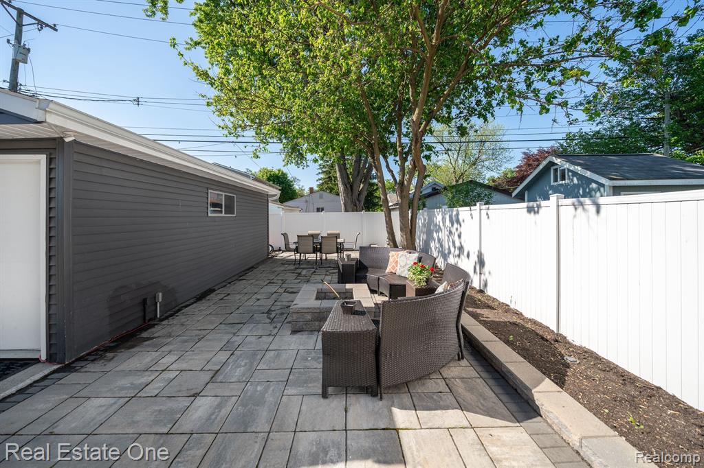 61 TECUMSEH Street, Clawson, MI — Photo 26
