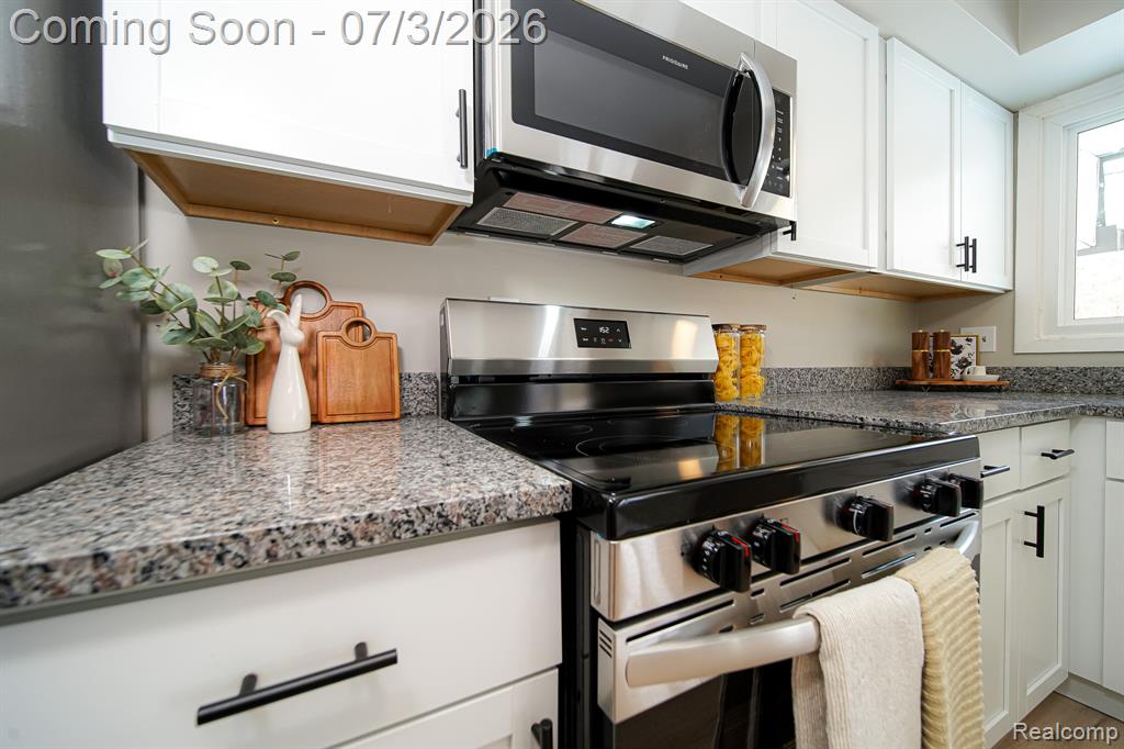 6578 Greene Haven Drive, Clarkston, MI 48348 — Photo 36