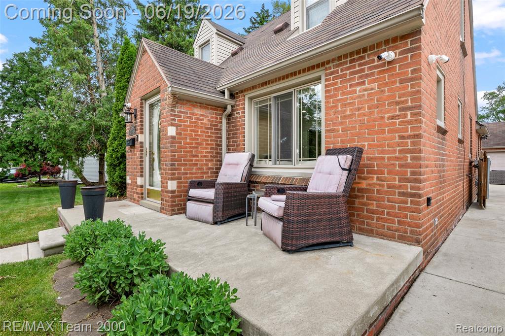 6155 N Silvery Lane, Dearborn Heights, MI 48127 — Photo 38