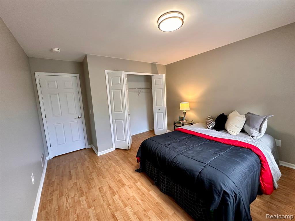 8676 W WALDEN Drive, Van Buren, MI 48111 — Photo 52