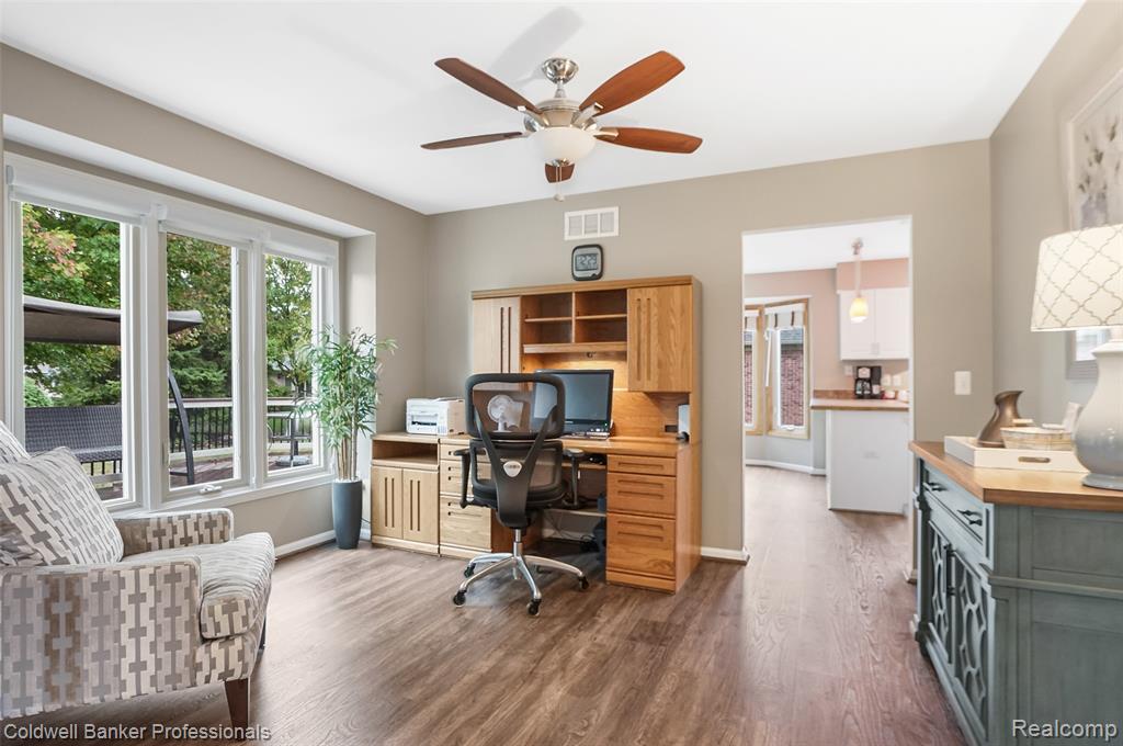 43246 Winterfield Drive, Sterling Heights, MI 48314 — Photo 13