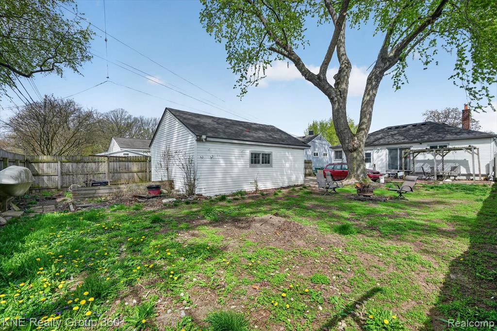 31325 Sheridan Street, Garden City, MI — Photo 36