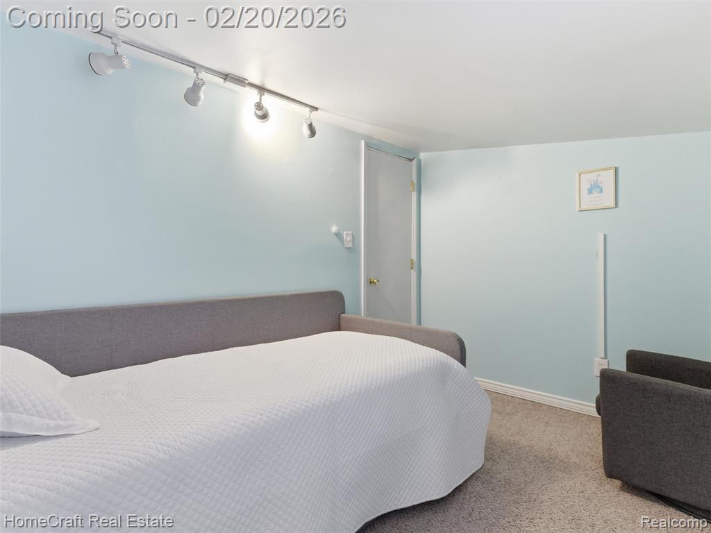 742 SAINT JOHN Street, Wyandotte, MI 48192 — Photo 21