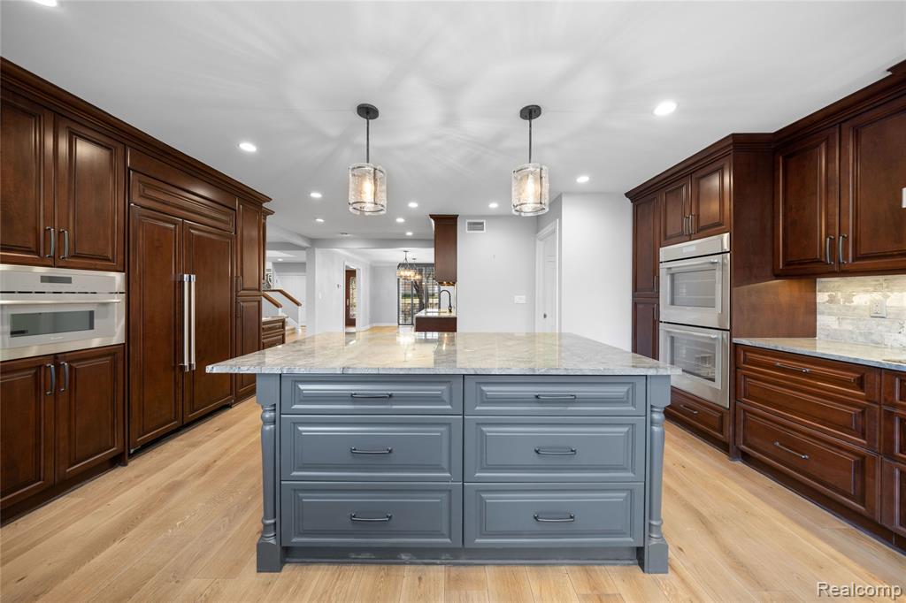 4695 Maura Lane, West Bloomfield, MI 48323 — Photo 17