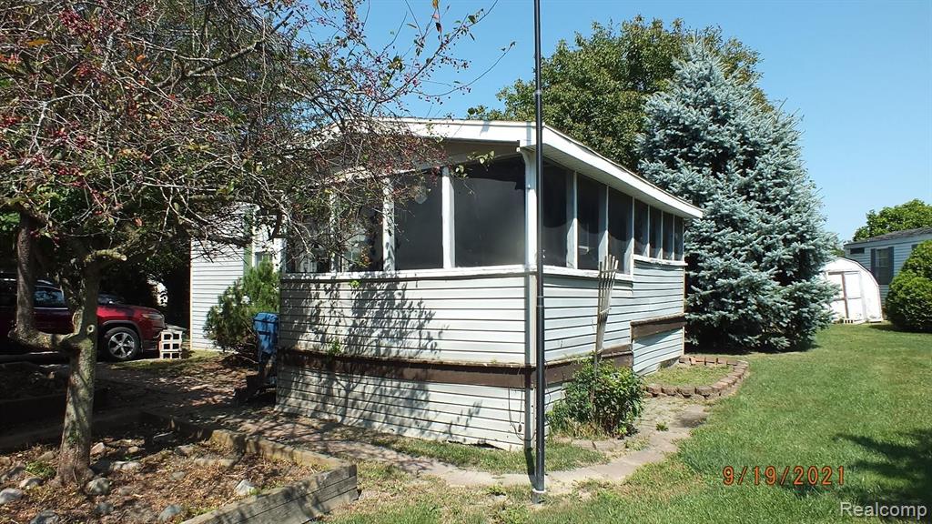 54 RIVERVIEW Drive, Erie, MI — Photo 3