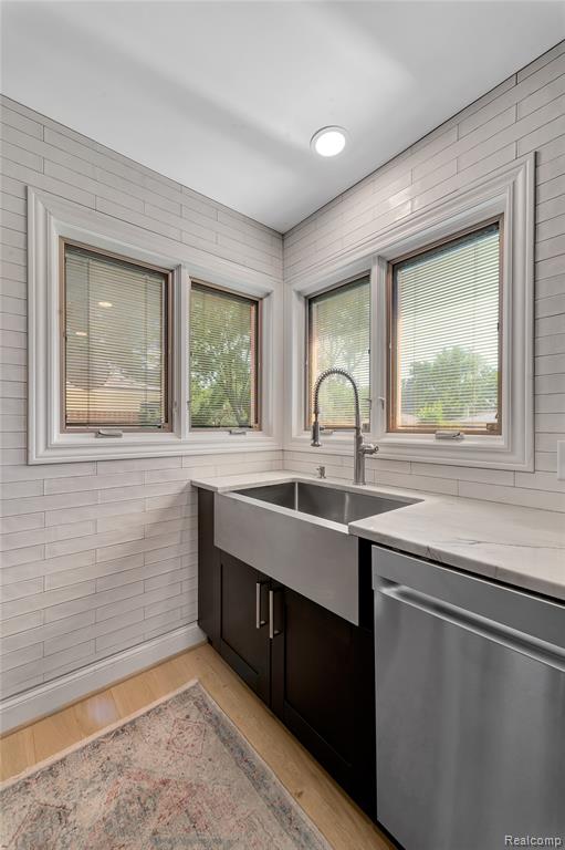 549 S Bywood Avenue, Clawson, MI — Photo 14
