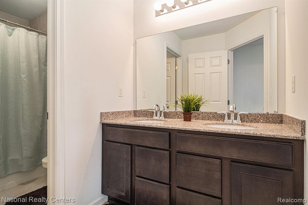 50665 BAILEYS LANDING, Canton, MI 48187 — Photo 20