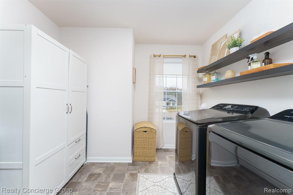 8030 CARSTON Lane, Brighton, MI 48116 — Photo 27