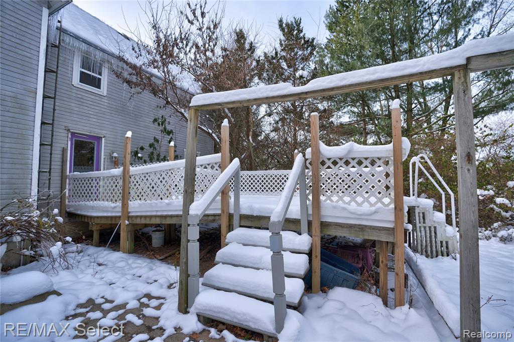 9710 Rattalee Lake Road, Clarkston, MI 48348 — Photo 52