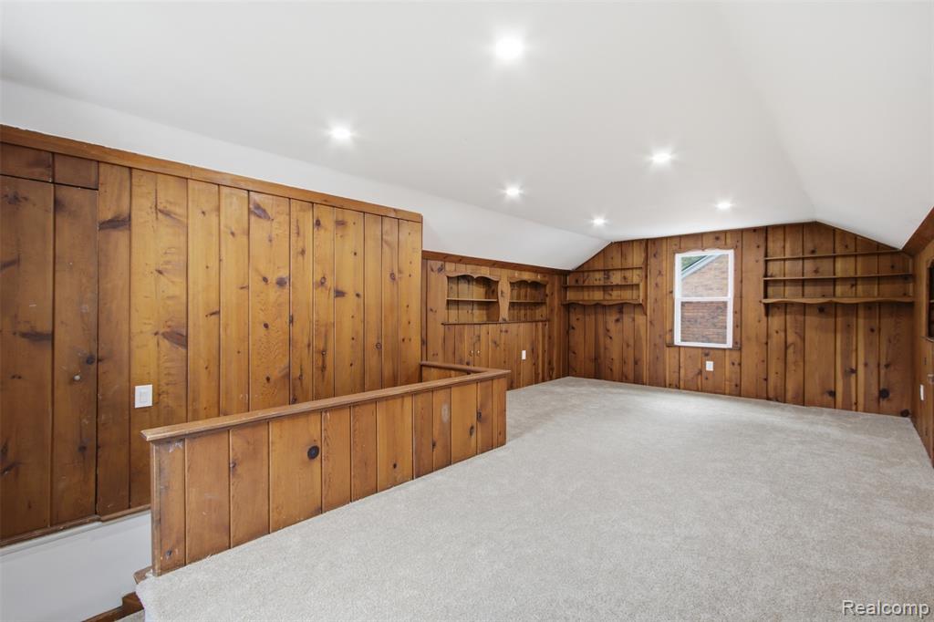 1388 Vernier Road, Grosse Pointe, MI 48236 — Photo 12