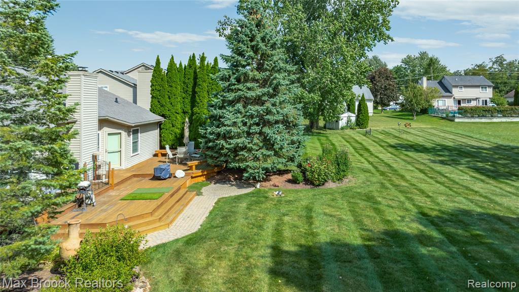 6555 Westphalia, West Bloomfield, MI 48324 — Photo 27