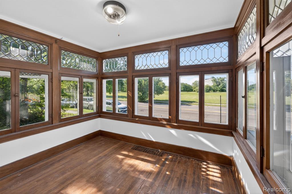 925 W Kalamazoo Street, Lansing, MI 48915 — Photo 10