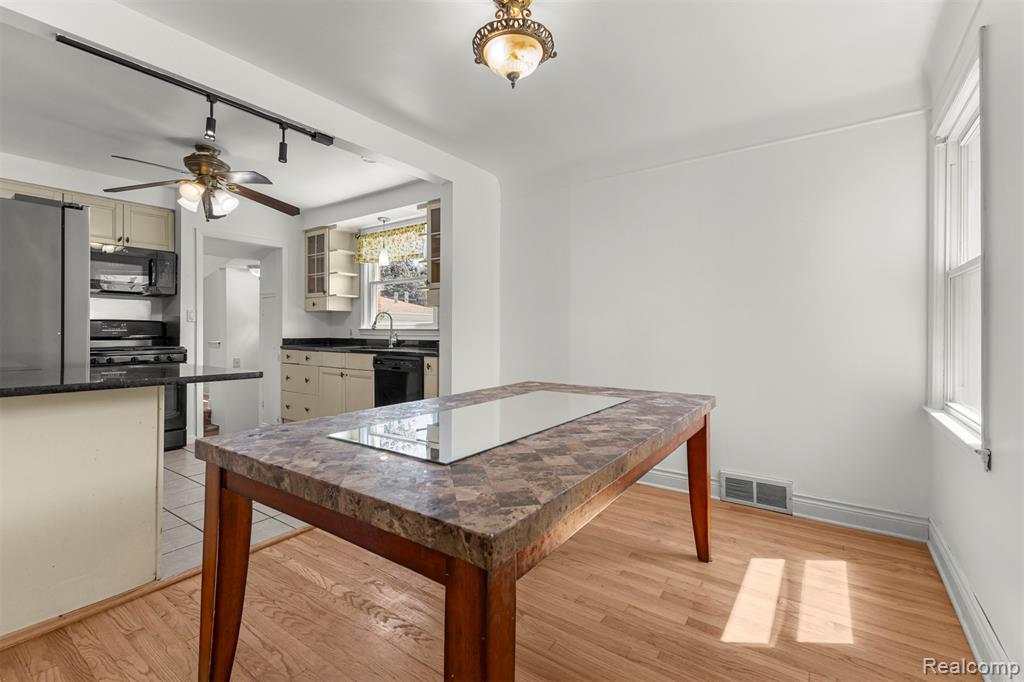 450 N Denwood Street, Dearborn, MI 48128 — Photo 8
