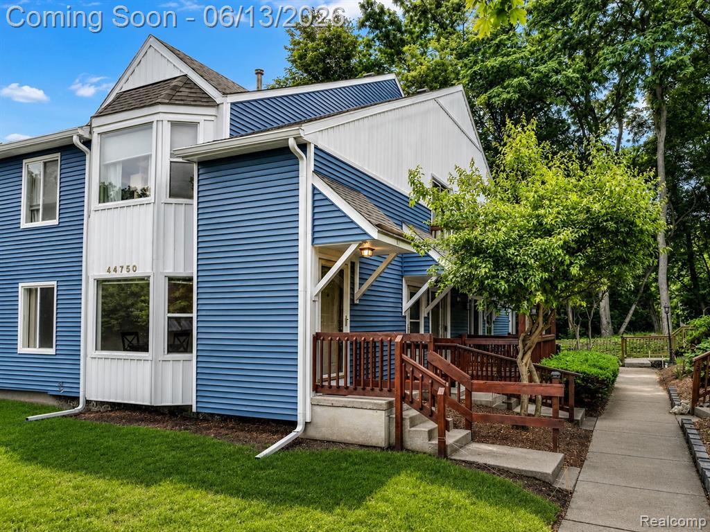 44750 Bayview Drive, 37, Novi, MI 48377 — front exterior