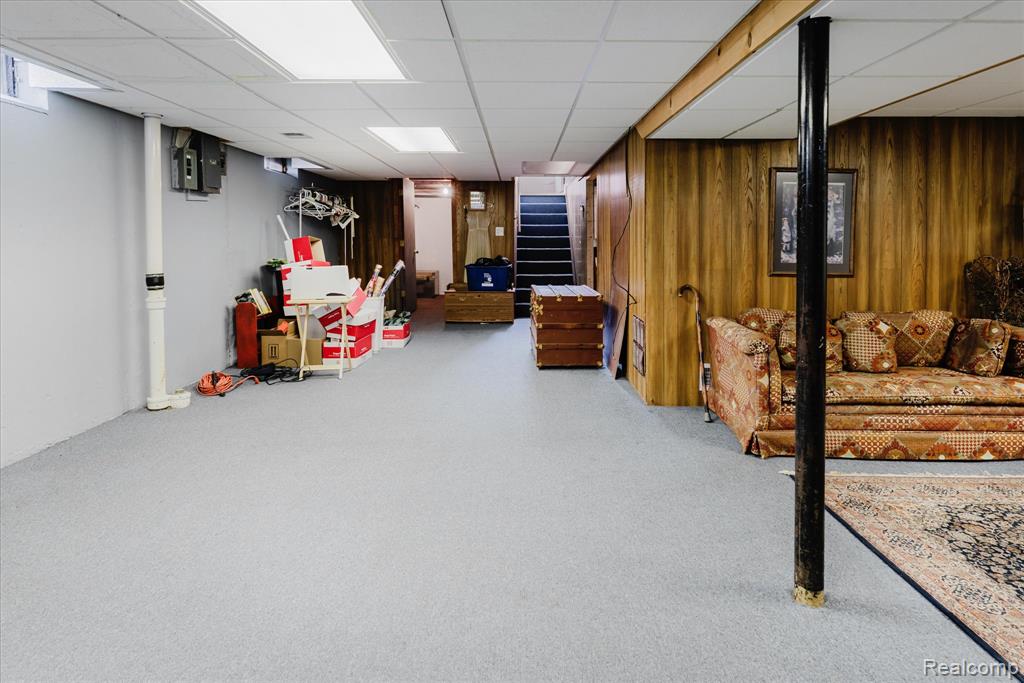 8949 Shannon Drive, Sterling Heights, MI 48314 — Photo 18