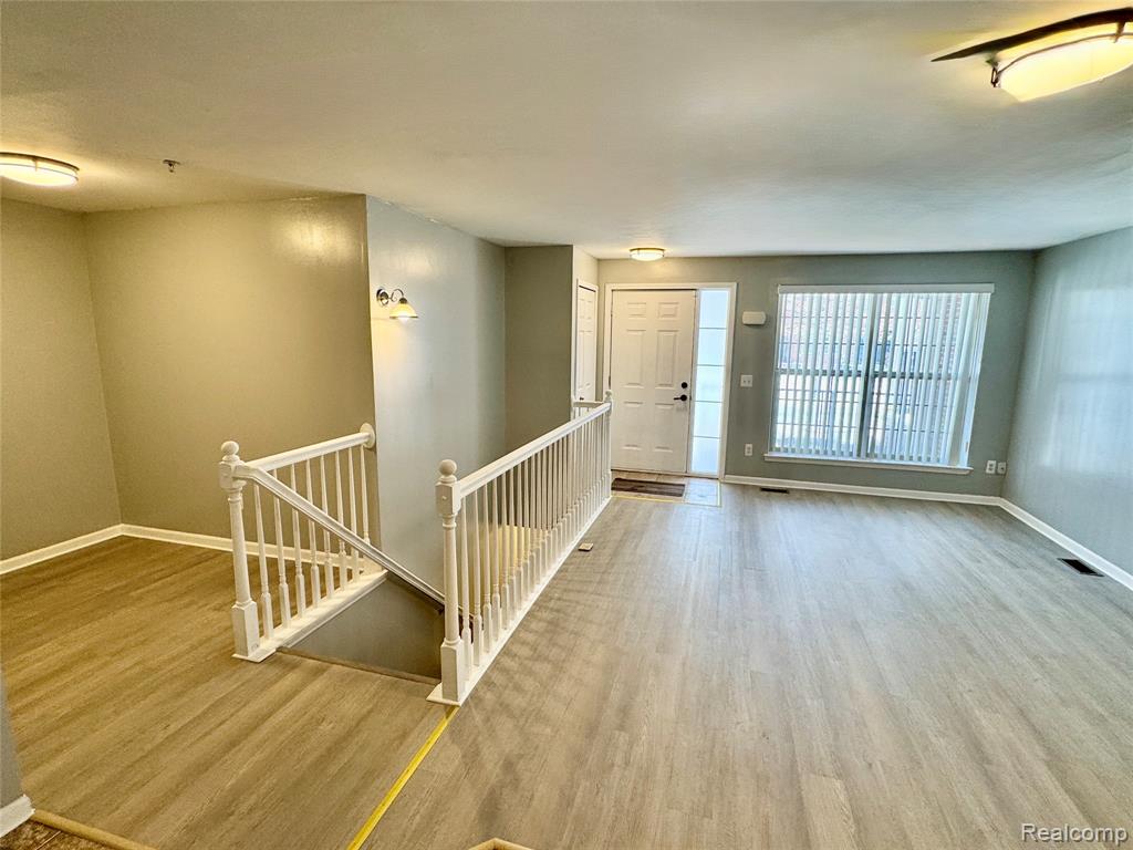 45678 Kennedy Avenue, Utica, MI 48315 — Photo 2