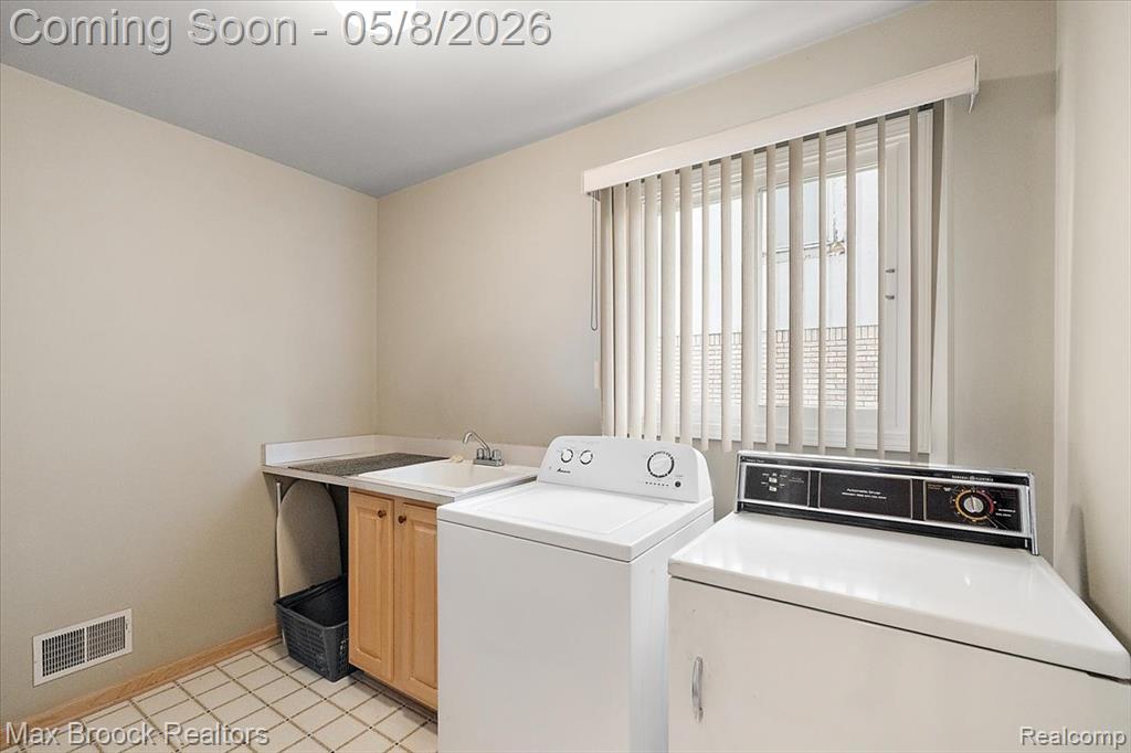46597 Covington Drive, Macomb, MI 48044 — Photo 15