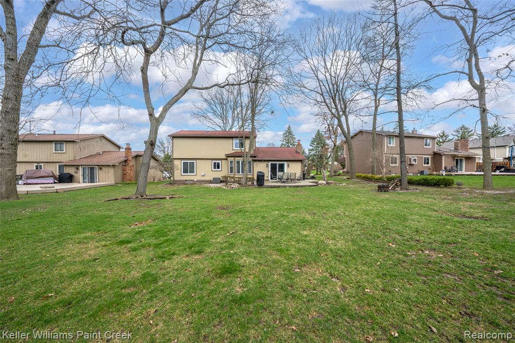 709 Denham Lane, Rochester Hills, MI 48307 — Photo 24