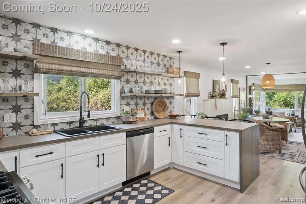 4066 Green Lake Road, West Bloomfield, MI 48324 — Photo 6