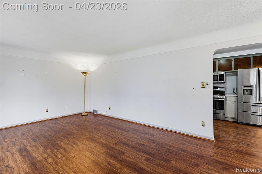 9538 Hazelton, Redford, MI 48239 — Photo 4