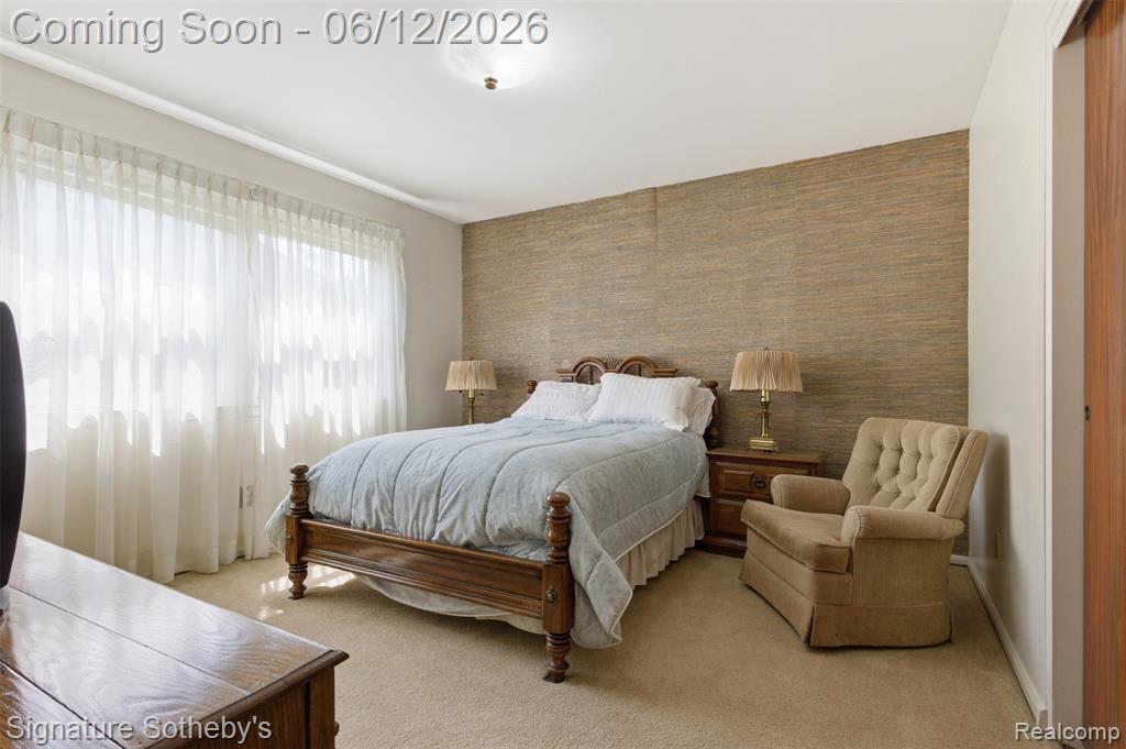 6344 Campus Drive, Dearborn Heights, MI 48127 — Photo 16
