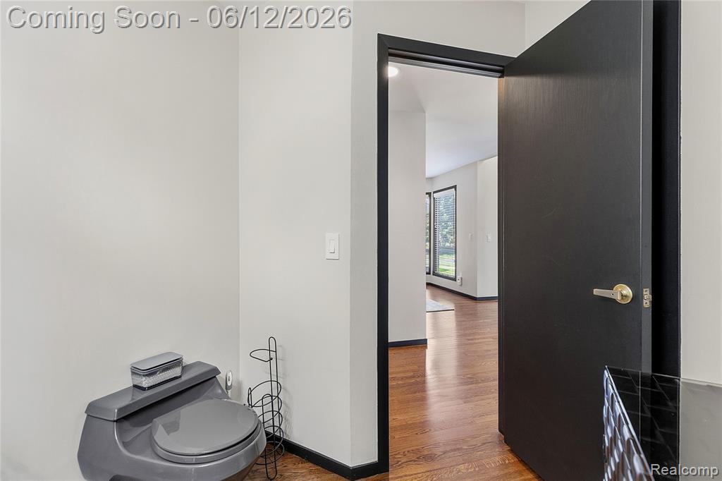4057 Fox Lake Drive, Bloomfield Hills, MI 48302 — Photo 13