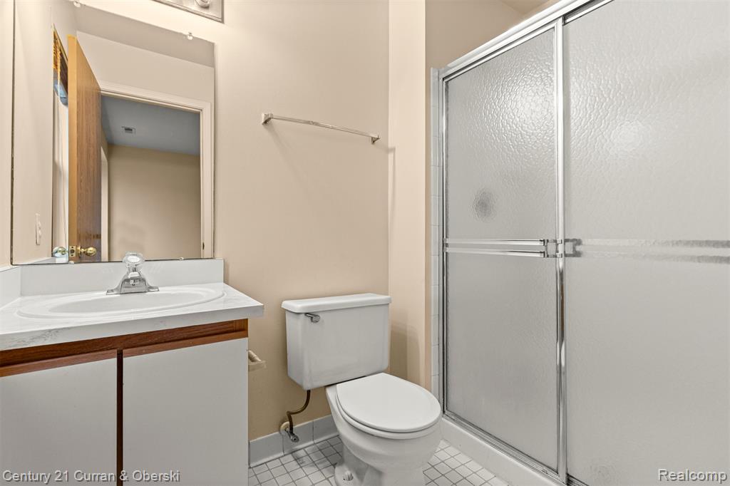 42580 Lilley Pointe Drive, Canton, MI 48187 — Photo 12