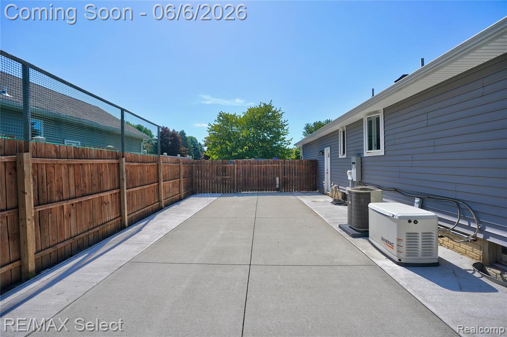 2288 Lost Creek Drive, Flushing, MI 48433 — Photo 56