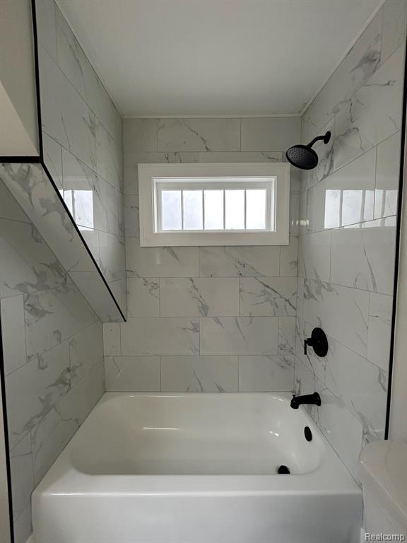 425 W Iroquois Road, Pontiac, MI 48341 — Photo 34