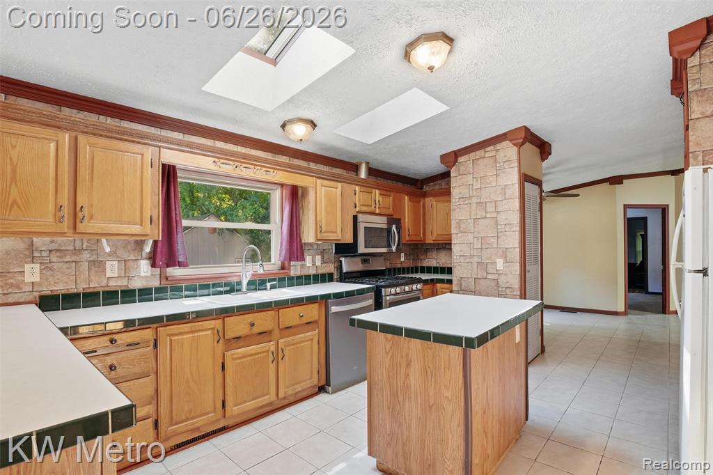 22733 Sumpter rd Road, Belleville, MI 48111 — Photo 19