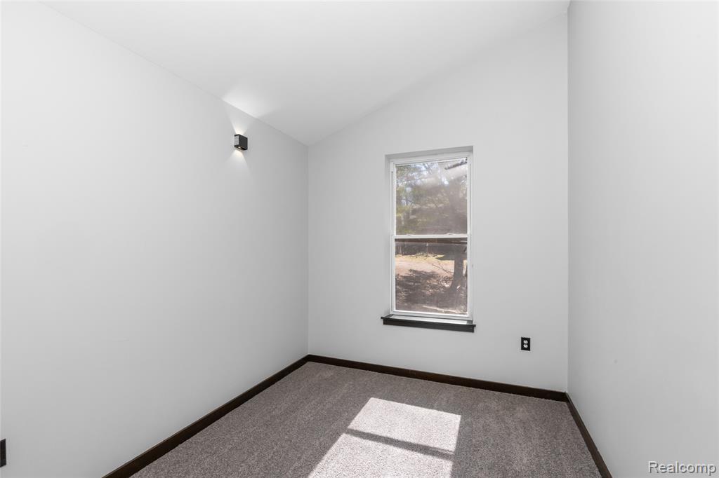 7841 Teahen Road, Brighton, MI 48116 — Photo 37