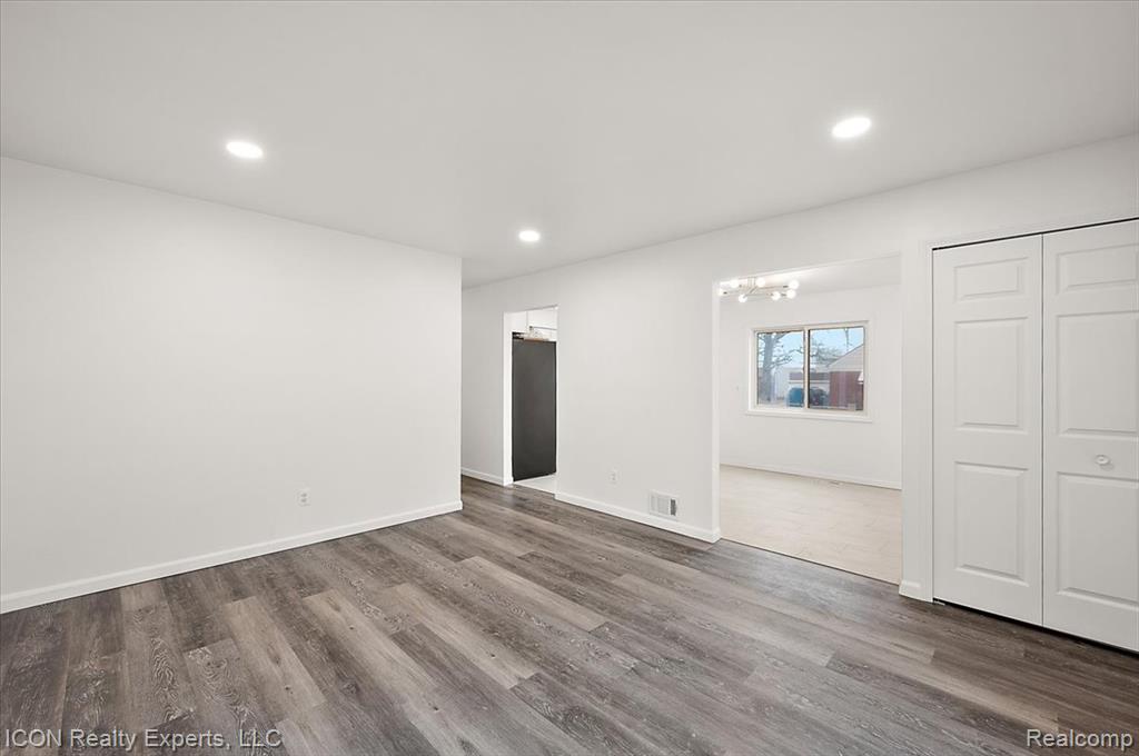 8104 Cloverdale Avenue, Ferndale, MI 48220 — Photo 13