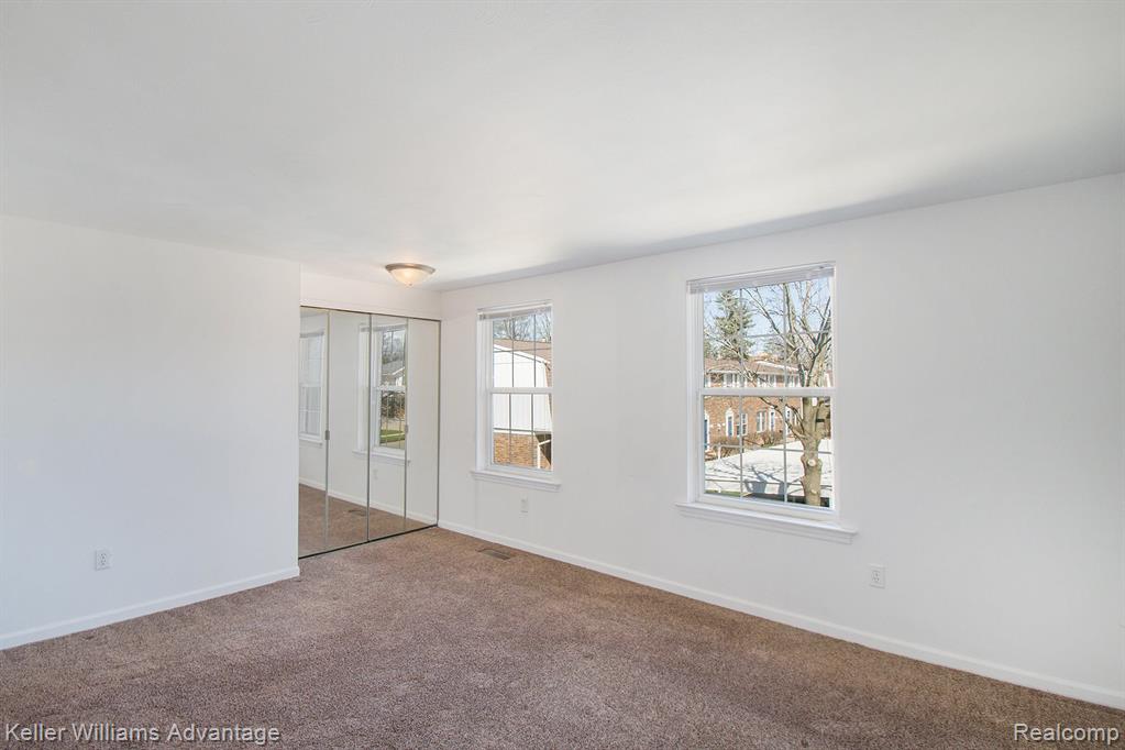 6204 Beechfield Drive, Lansing, MI 48911 — Photo 11