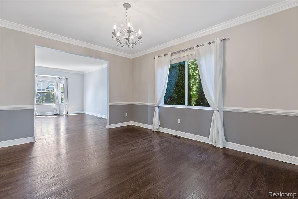 4360 Carriage Hill Court, Oakland, MI 48306 — Photo 11