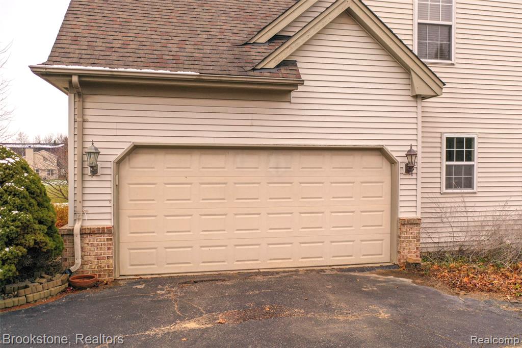 7796 Fountain Hills Lane, Davisburg, MI 48350 — Photo 30