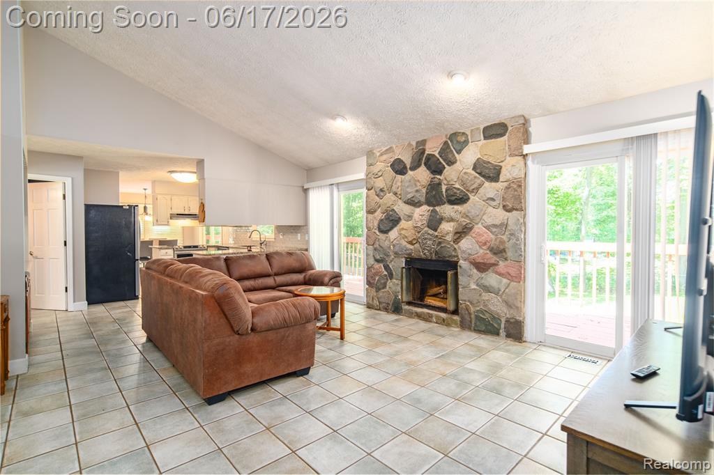 2915 Dunsary Lane, Brighton, MI 48114 — Photo 9