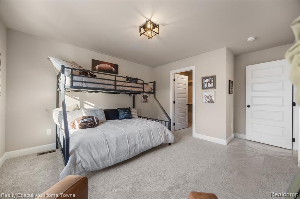50964 MISTWOOD Drive, Macomb, MI 48042 — Photo 45