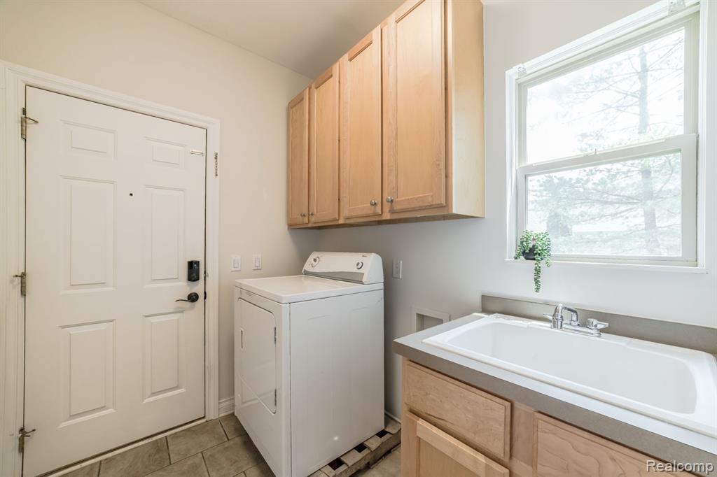7191 ELDERWOOD Circle, Clarkston, MI — Photo 38