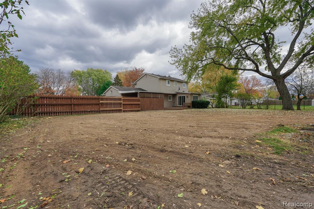5445 Frankwill Avenue, Clarkston, MI — Photo 10