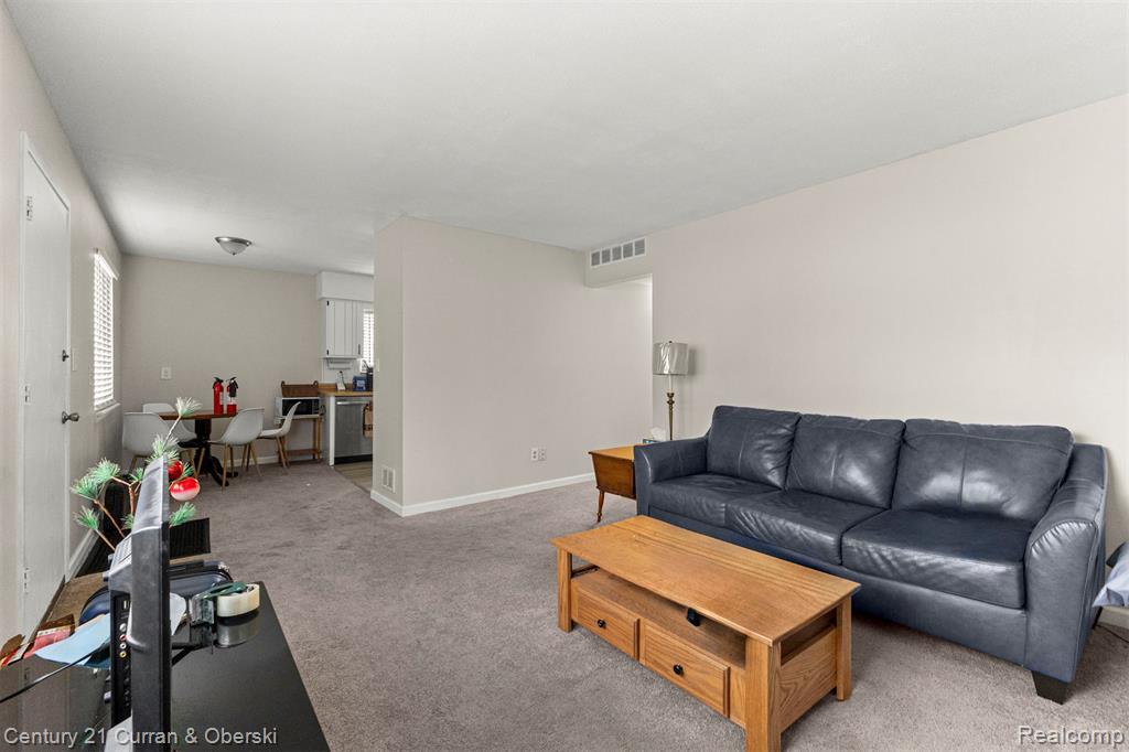 27423 Groveland Street, Madison Heights, MI 48071 — Photo 6