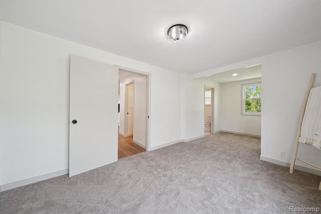 6097 Grove Avenue, Grand Blanc, MI 48439 — Photo 21