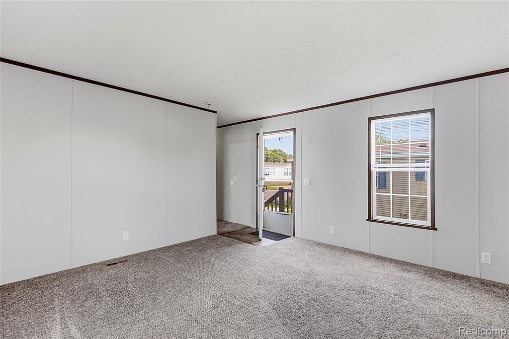 46545 Le Grande Boulevard, 978, Macomb, MI 48044 — Photo 4