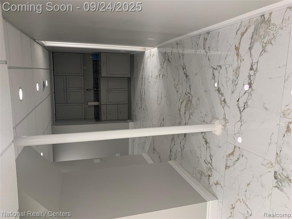 40560 Deer Creek Drive, Canton, MI 48188 — Photo 33