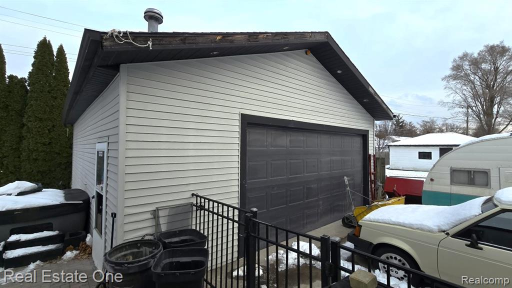 759 Chippewa Street, Mount Clemens, MI 48043 — Photo 37
