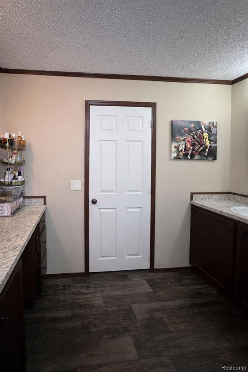 49895 Fox Trail, Shelby Twp, MI 48315 — Photo 12