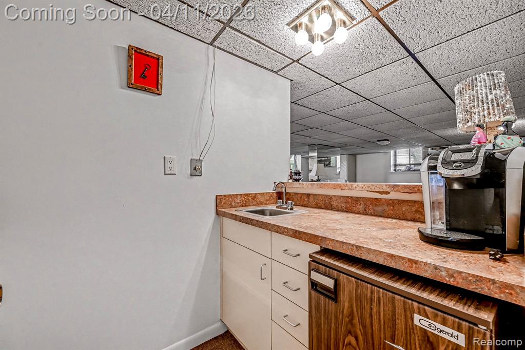5950 Pinetree Drive, West Bloomfield, MI — Photo 27