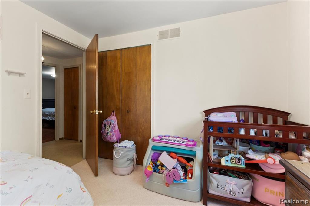 42109 Hartford Drive, Canton, MI 48187 — Photo 26